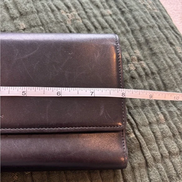 Coach Classic Black Tri-Fold Leather Wallet - Picture 16 of 16